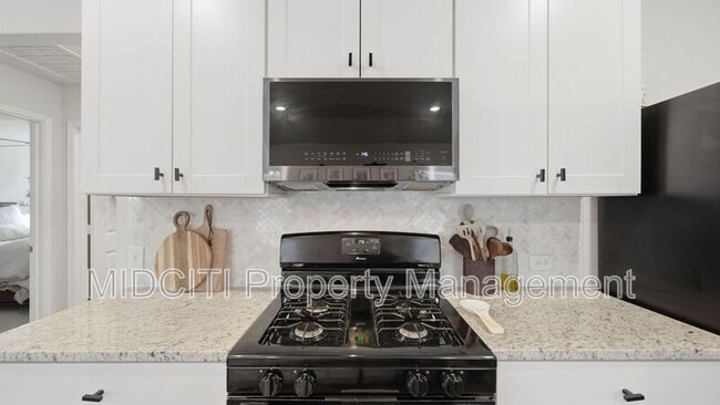 Photo - 2913 Brogan Creek