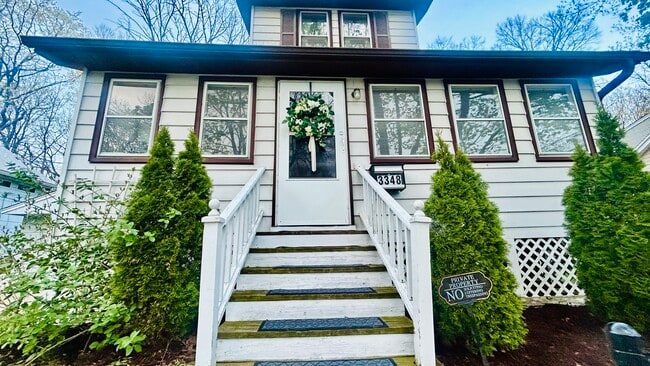 Building Photo - 3348 S Illinois Ave