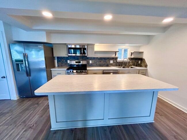Photo - 2012 Elmen St Unit 1