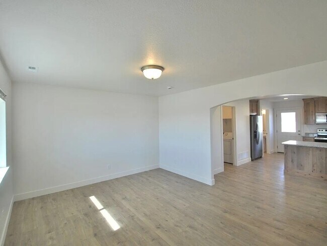 Photo - 2333 N 3900 W