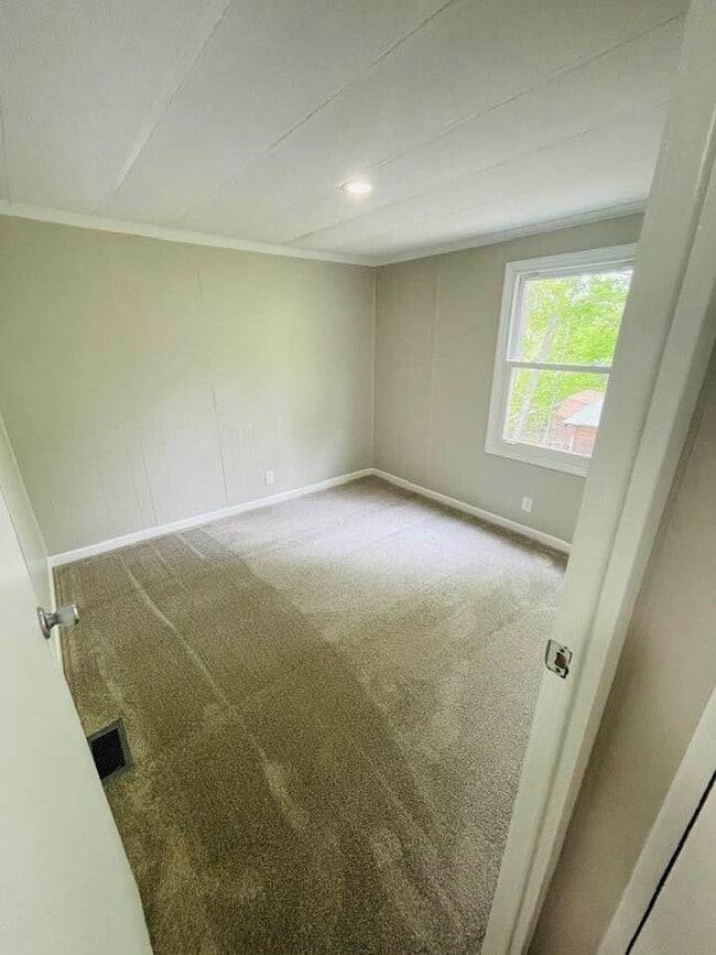 Photo - 210 Bride Dr