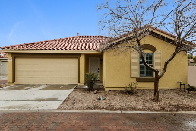Photo - 2466 E Hazeltine Way Casa