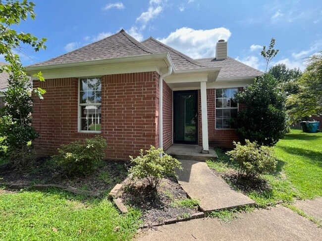 Renovated 2 Bedroom 2 Bath Home for Rent! - Renovated 2 Bedroom 2 Bath Home for Rent!