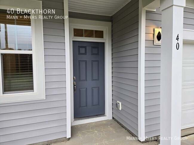Building Photo - 40 Blackthorn-