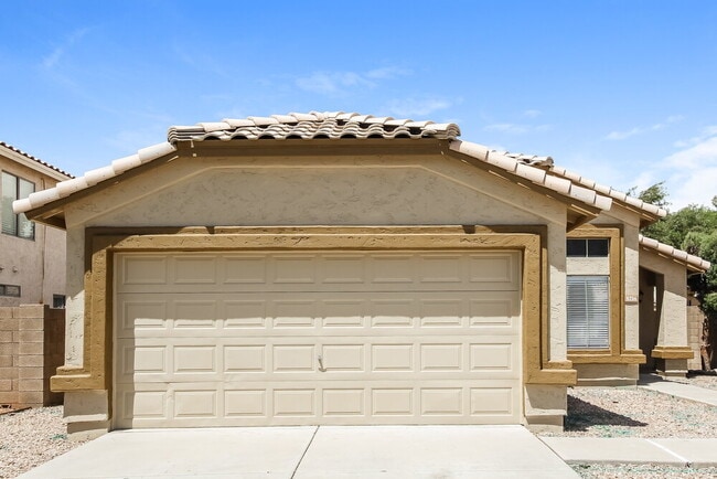 Building Photo - 8216 W Rue De Lamour