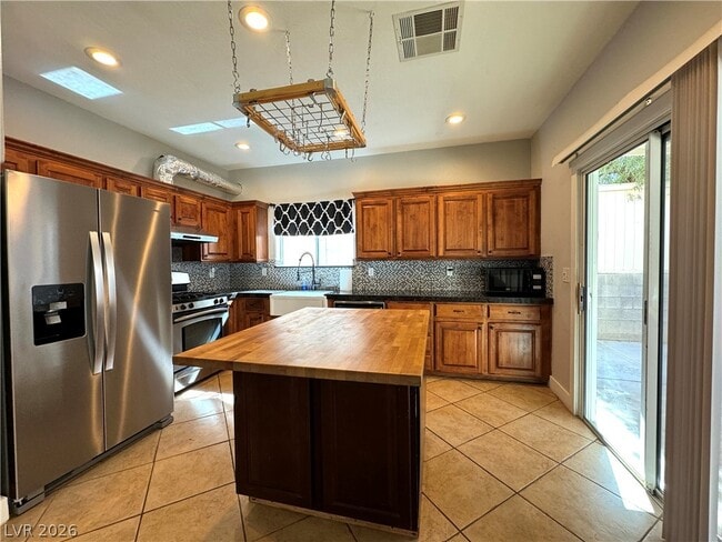 Photo - 951 Sequoia Ruby Ct