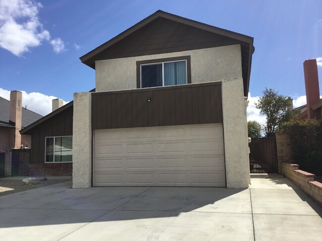 Building Photo - 20234 Blythe St