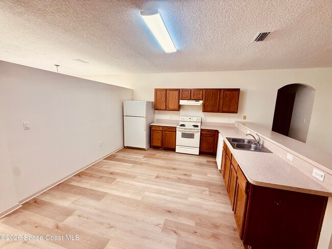 Photo - 3206 Tarpon Ave SE