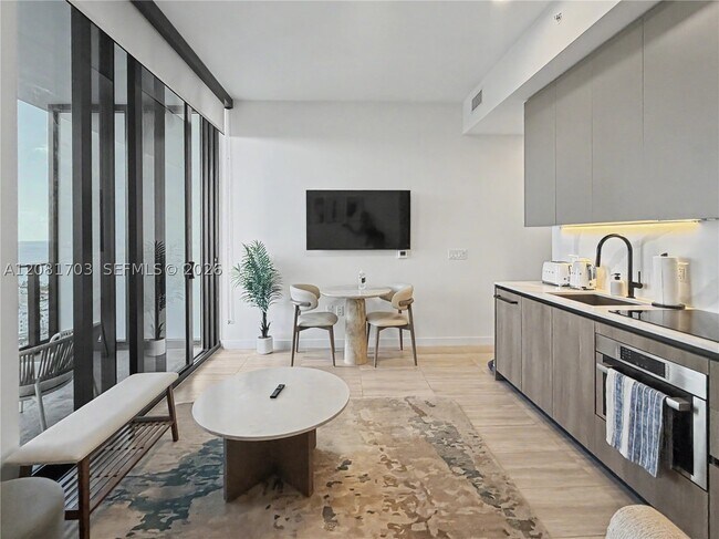 580 72nd St Unit 2105