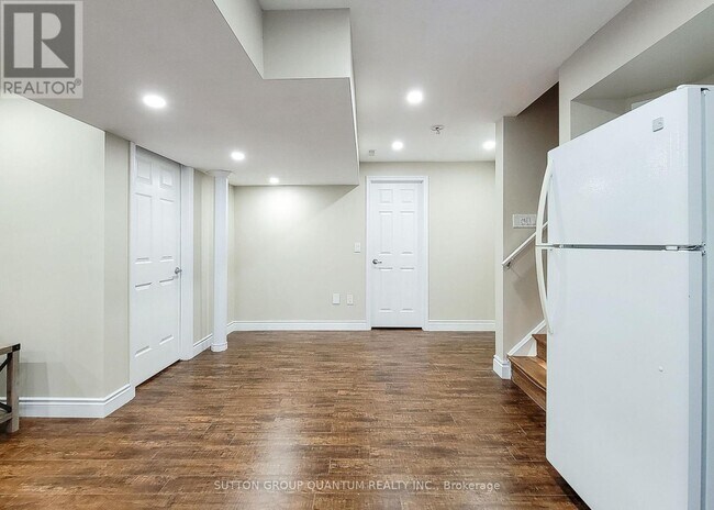 Photo - 320 Leiterman Dr