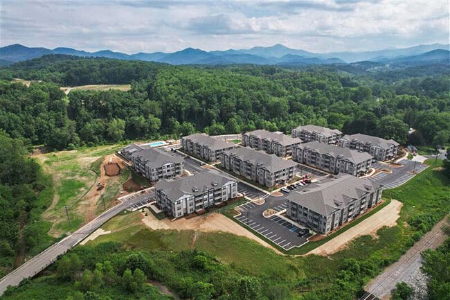 Building Photo - The Hominy Rental