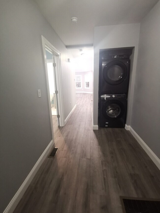 Photo - 346 Cherry St