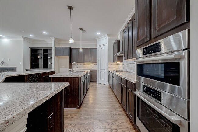 Photo - 5226 Kiam St