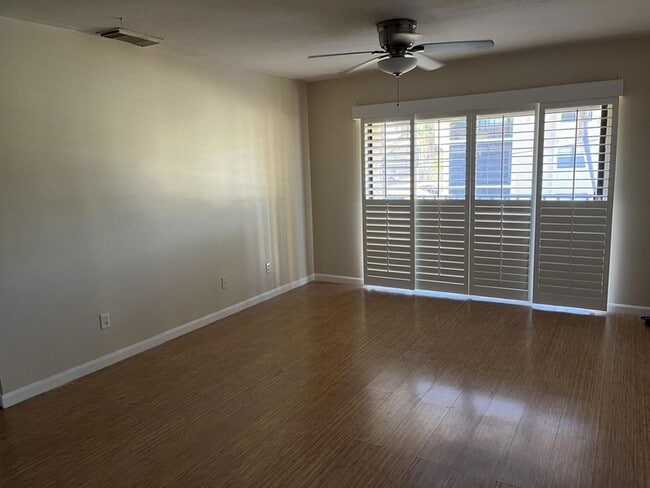 Photo - 2050 Oleander Blvd Unit 11-207