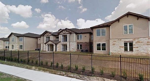 Estates at Ellington - Estates at Ellington Apartments