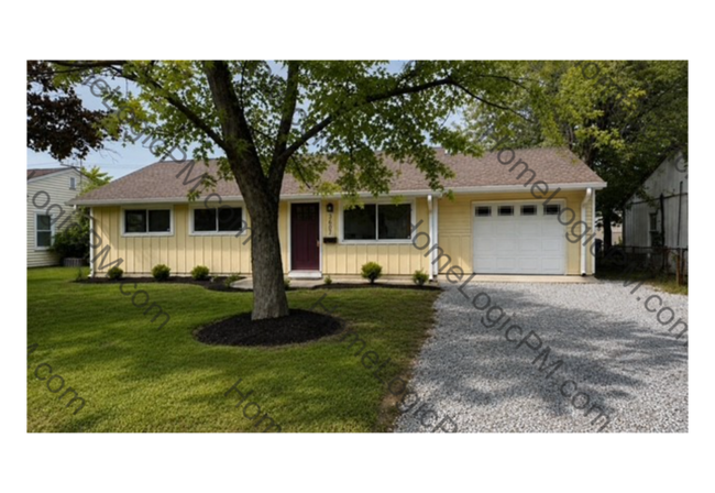 Building Photo - EAST SIDE 3 BEDROOM RANCH UPDATED AND AVAILABLE NOW!