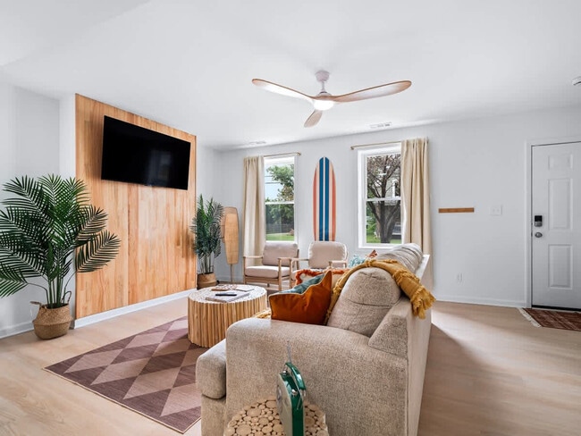 Photo - 1107 1st St Unit SI ID1496057P