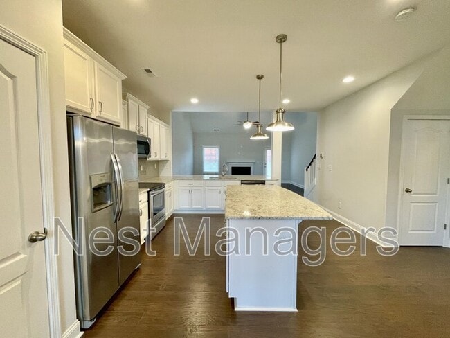 Photo - 155 Cromwell Ct