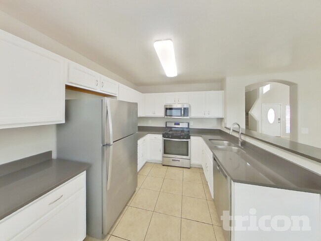 Photo - 7024 N 77th Dr