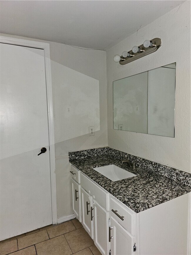 Photo - 708 S 23rd St
