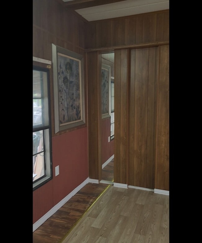 Photo - 412 Cottonwood Church Rd