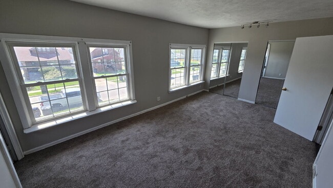Photo - Flexible Layout - Upstairs Space Includes Air Conditioning!
