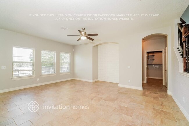 1099 Pelican Pl