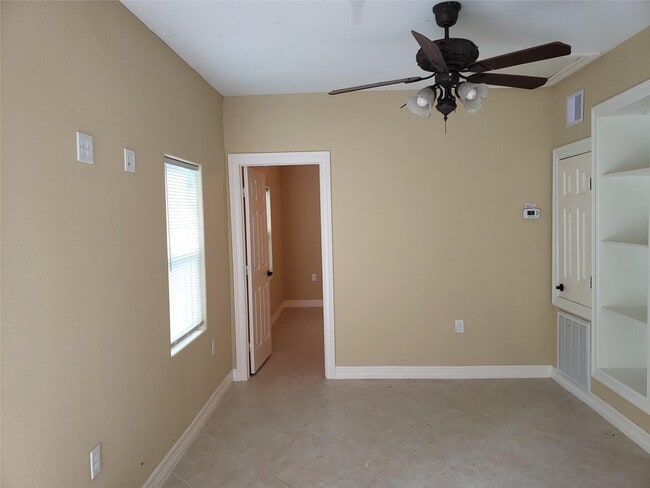 Photo - 319 Johnson St Unit B