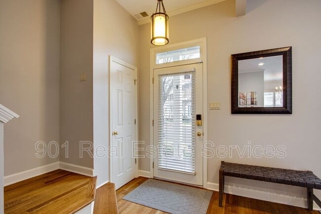 Photo - 1018 Harbor Bend Cir