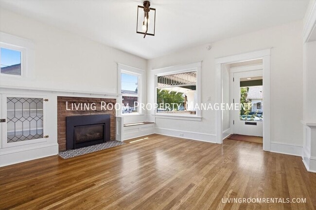 1740 SE 47th Ave