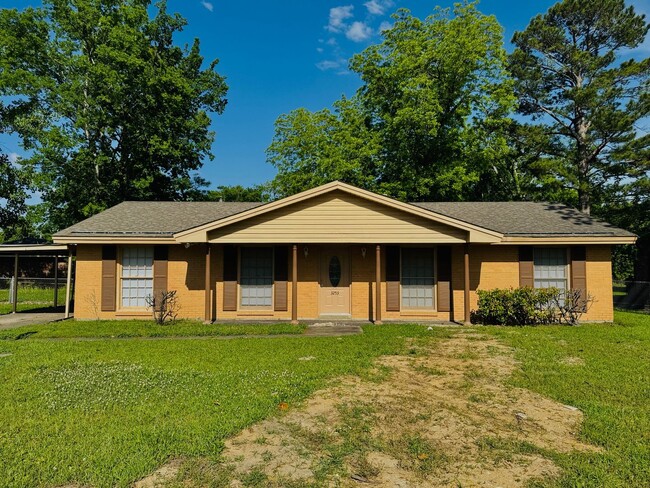 Cute & Cozy 3 Bedroom / 2 Bathroom in Mont... - Cute & Cozy 3 Bedroom / 2 Bathroom in Mont... House