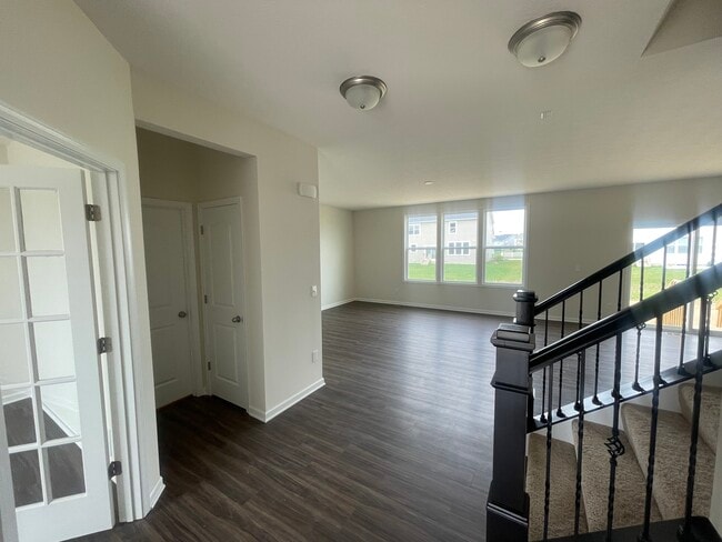 Photo - 241 Sunstone Ln