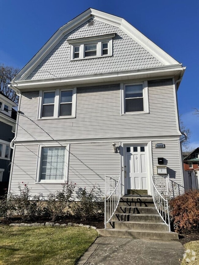 Building Photo - 3559 Edwards Rd Unit #2 Rental