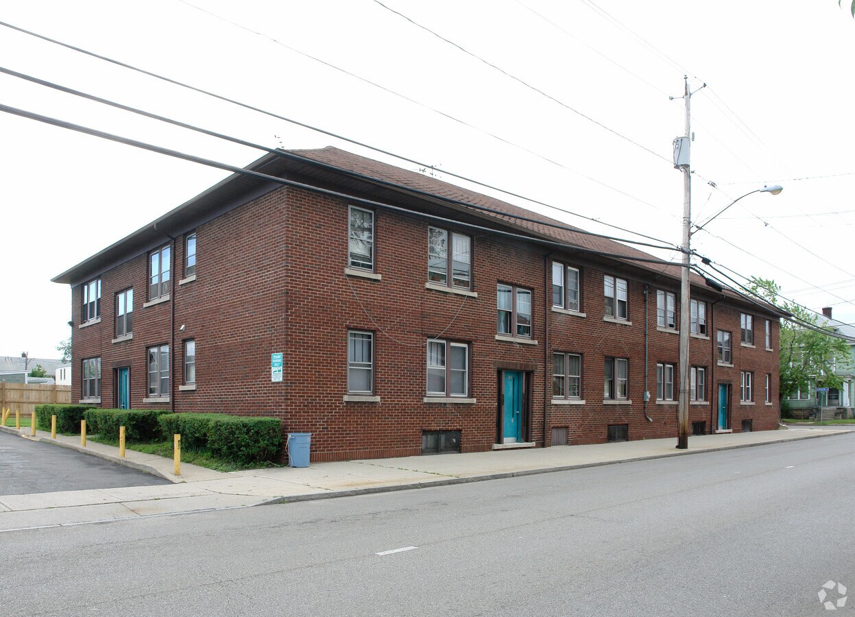 Photo - 310 Roesch Ave