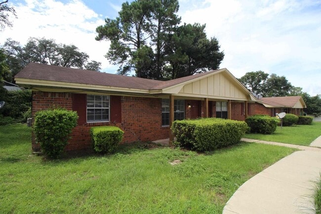Building Photo - 10151 Guidy Ln Rental