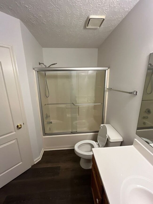 Photo - 605 Federal Ct