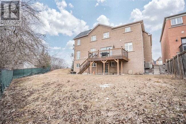 Photo - 49 Williamson Dr W