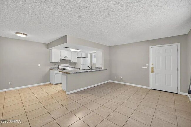 Photo - 860 E Brown Rd