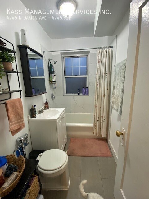 Photo - 4745 N Damen Ave Unit 4745.52B