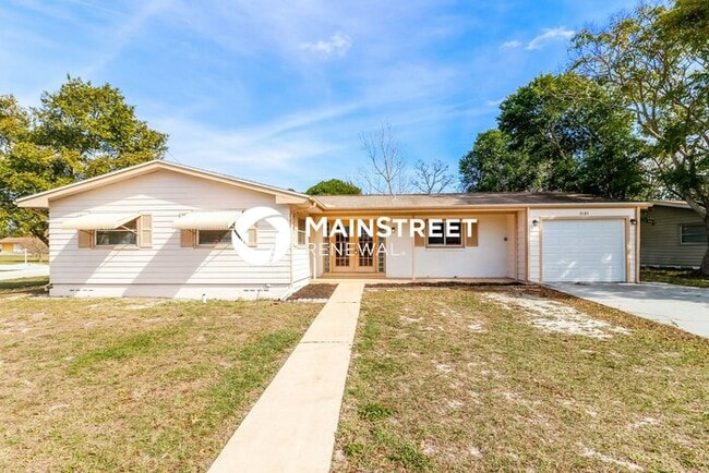 Building Photo - 3 Bedroom Pet-Friendly Home in Spring Hill, FL with Main Street Renewal