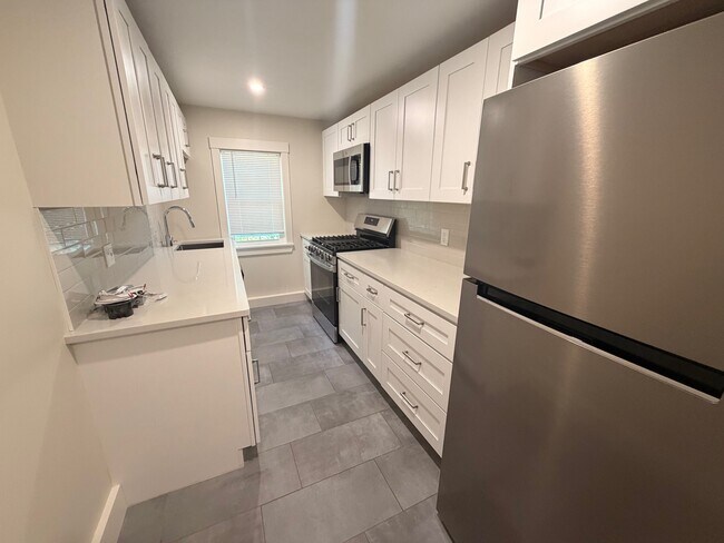 21 Gibson St Unit 3