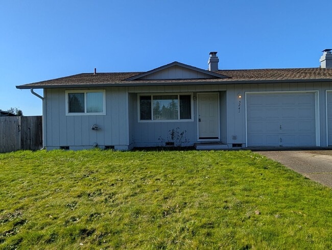 Photo - Cozy 2-Bedroom, 1-Bath Duplex in Springfield!