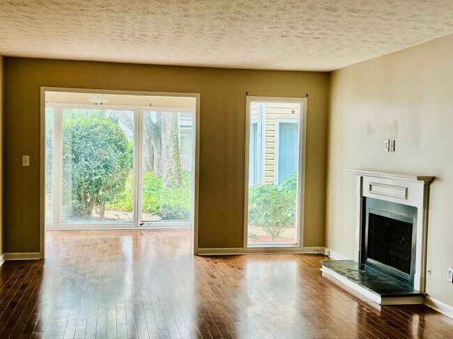 1206 Augusta Dr