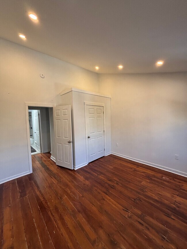 Photo - 452 Belgrade St