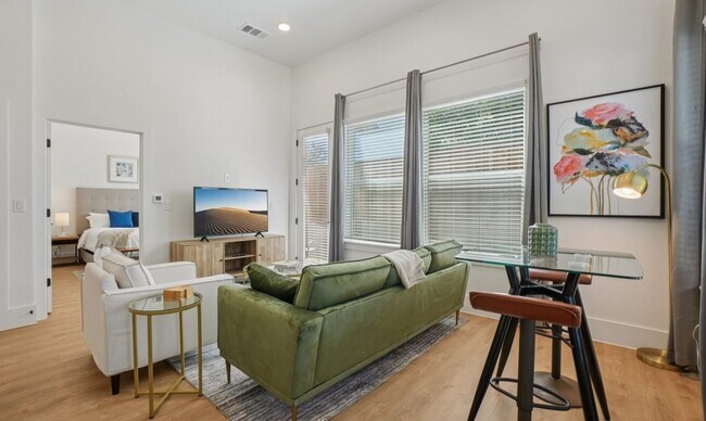 Photo - 6418 Maple Ave Unit 307