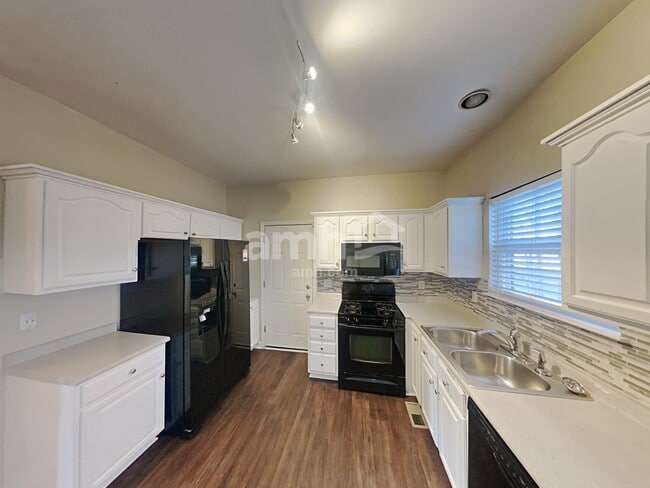 Photo - 2953 Beckwith Rd