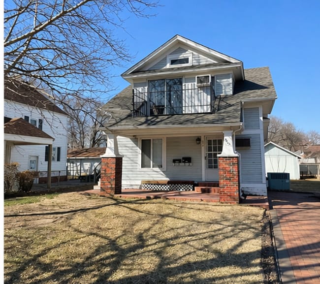 Photo - 2410 W Douglas Ave Unit 2410