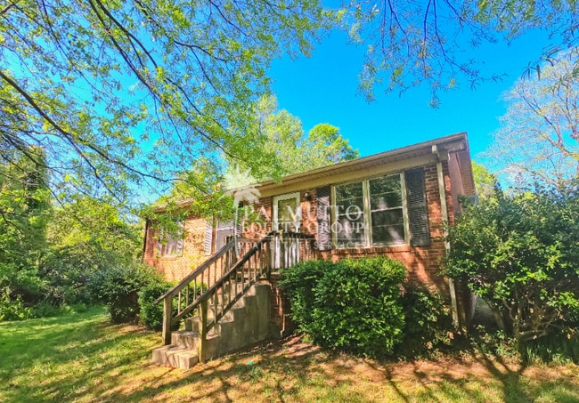 Building Photo - 2217 E Gate City Blvd