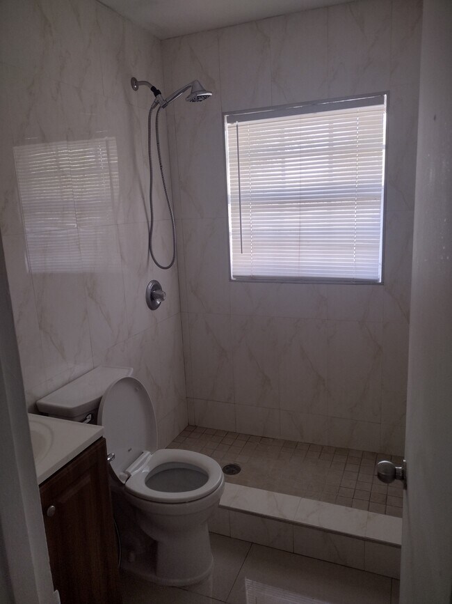 Photo - 5020 NW 170th St