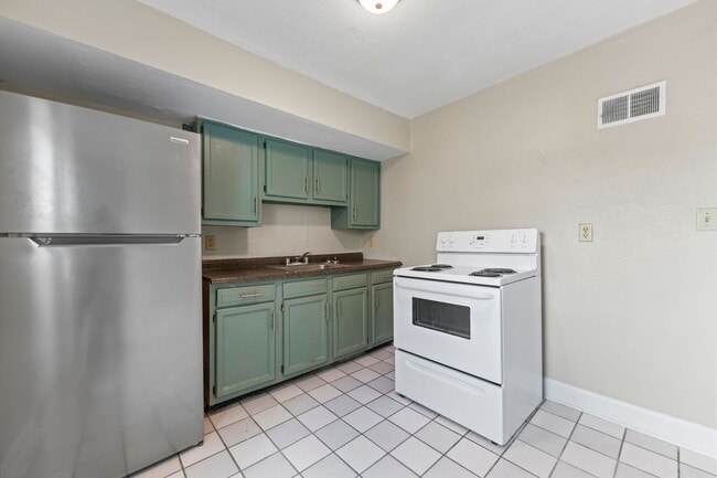 Photo - Beautiful Townhome on Anderson